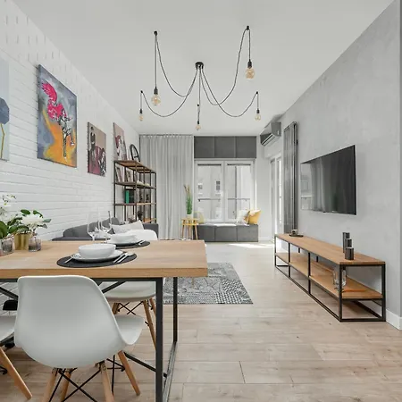 Kosciuszki W Centrum Parking By Renters Prestige Apartment Breslau
